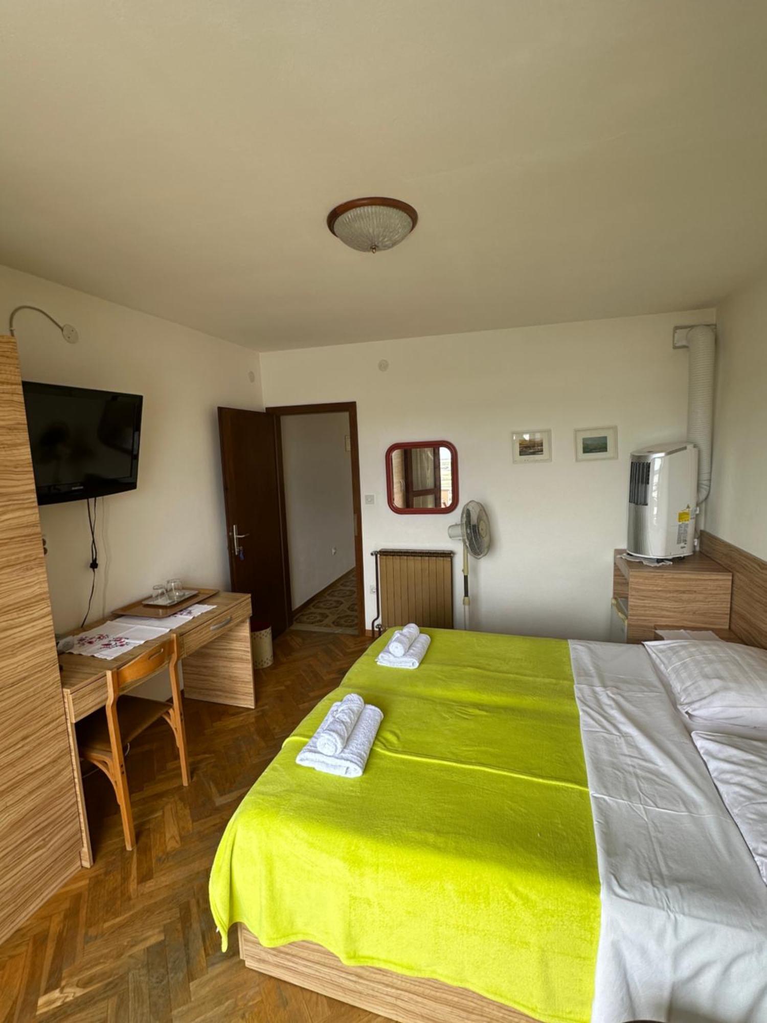 בפורטורוז Rooms And Apartments Roza מראה חיצוני תמונה