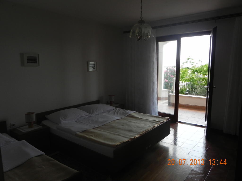 בפורטורוז Rooms And Apartments Roza מראה חיצוני תמונה